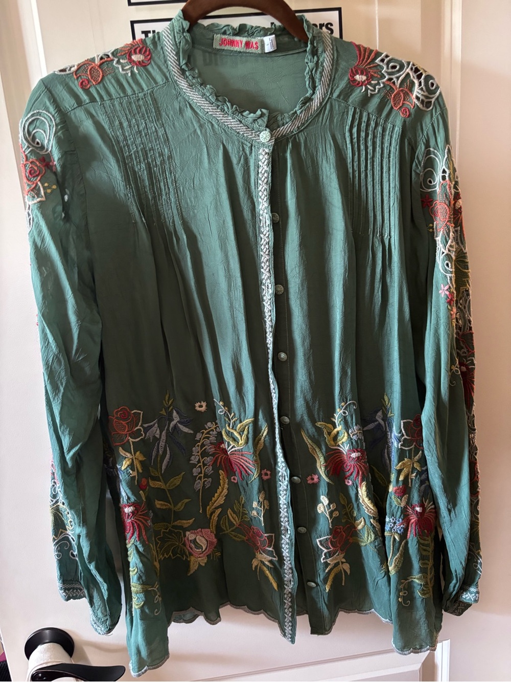 Johnny Was Green Embroidered Button-Front Blouse